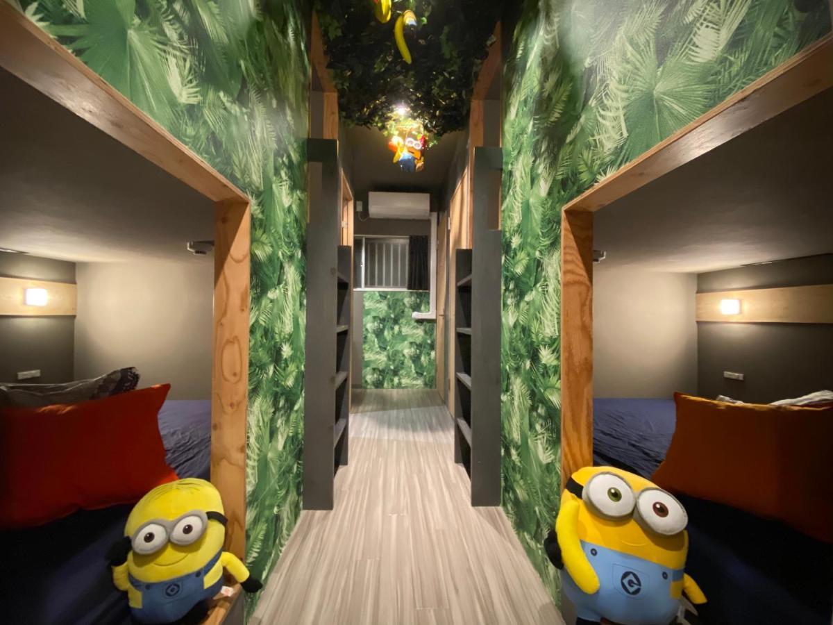 Hotel Jungle Fun Fun Osaka Esterno foto