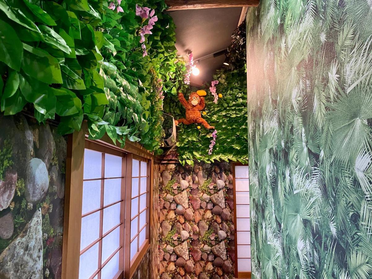 Hotel Jungle Fun Fun Osaka Esterno foto